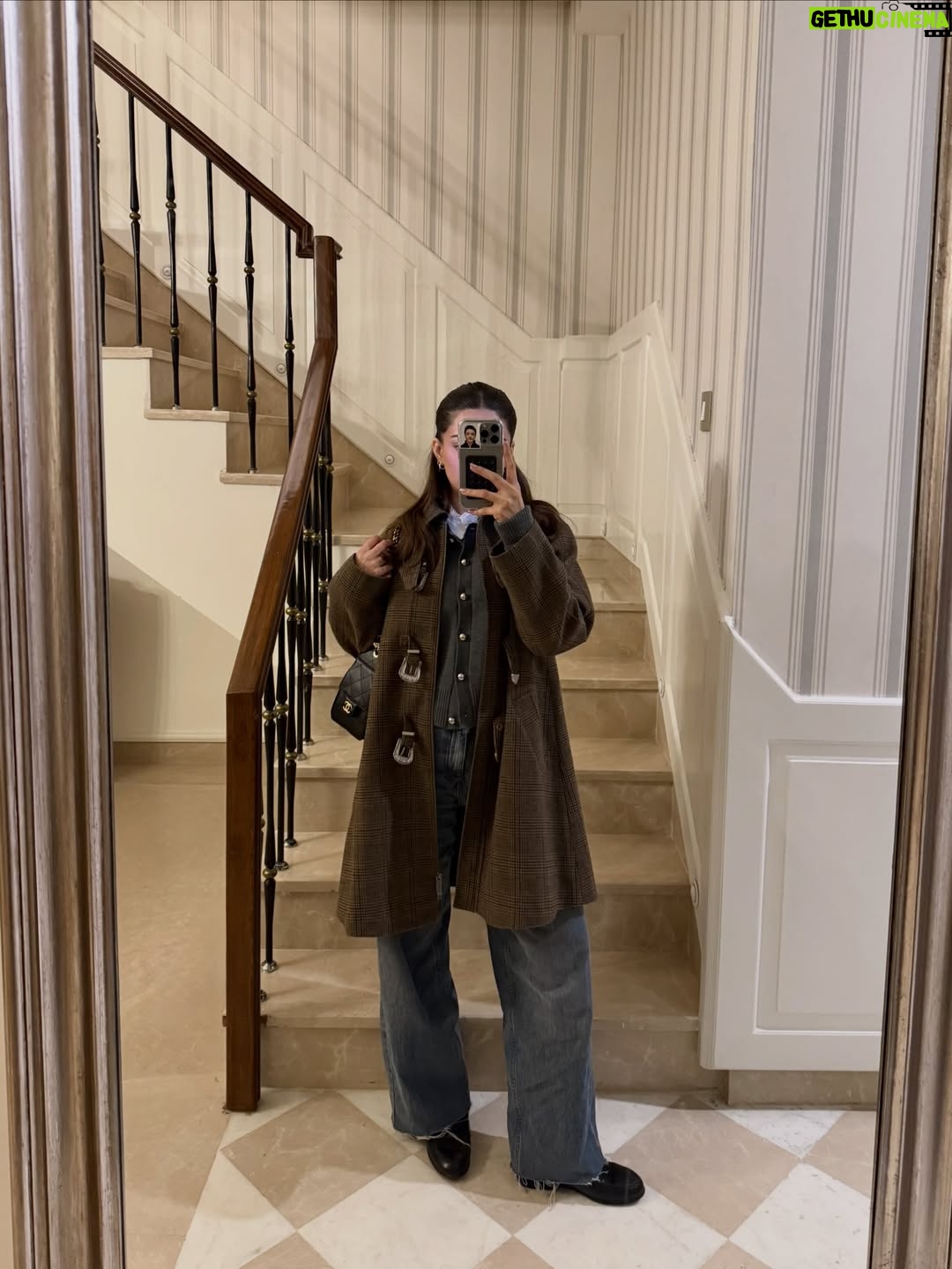 Mehak Bakshi - 4.1K Likes - me and my outfits 🥰