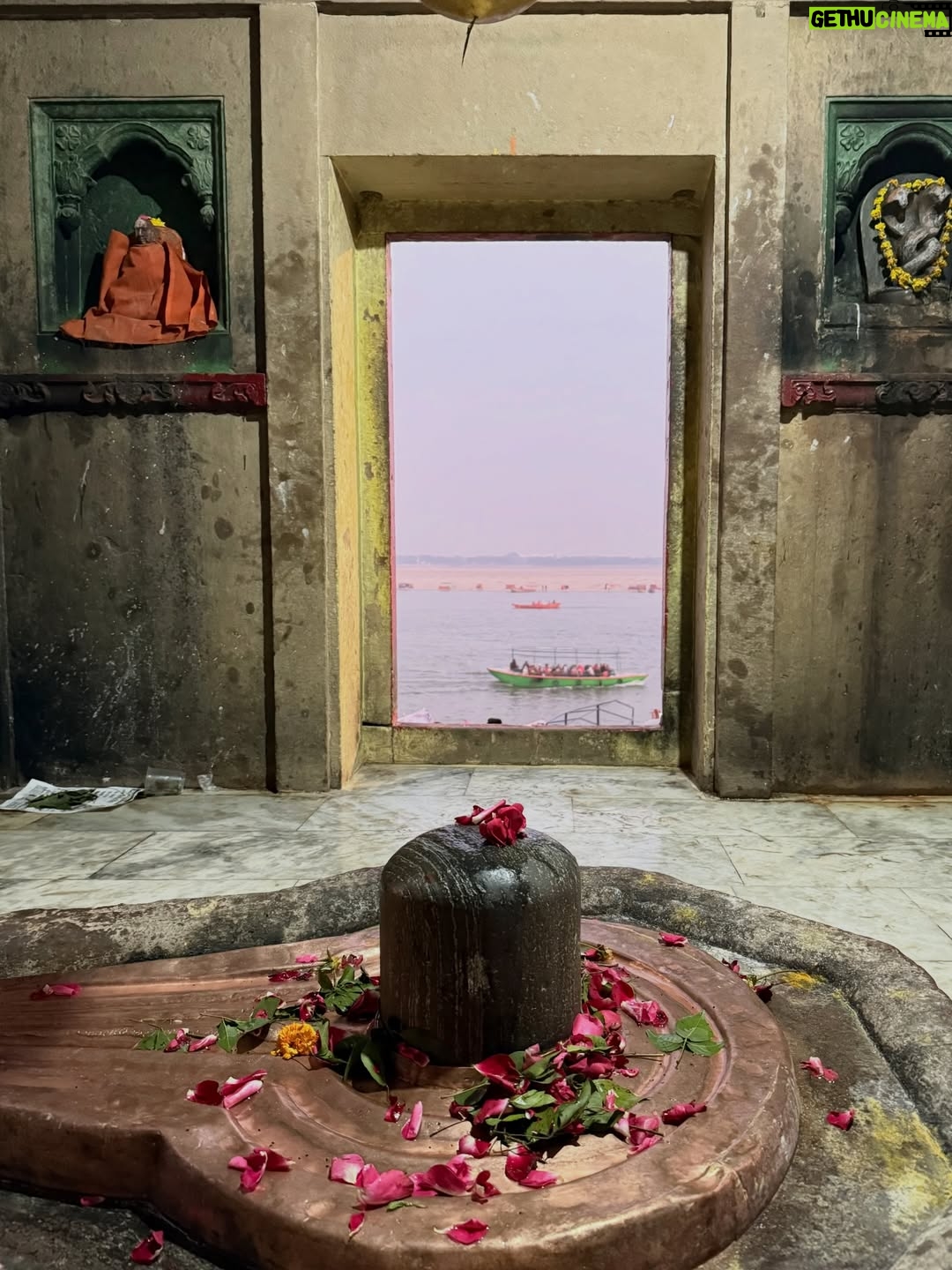 Mehak Bakshi - 33.4K Likes - every year begins here - Kashi-Banaras-Varanasi🔱🙏🏻❤️