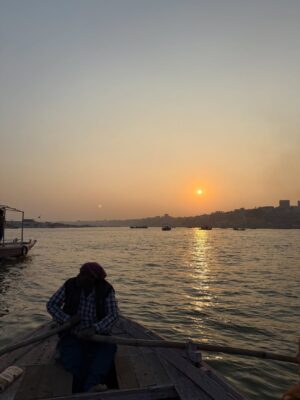 Mehak Bakshi Instagram - every year begins here - Kashi-Banaras-Varanasi🔱🙏🏻❤️