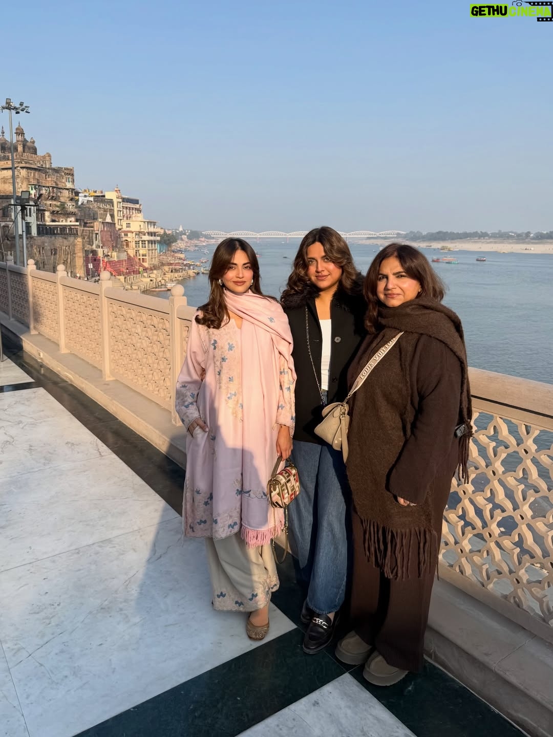 Mehak Bakshi - 33.4K Likes - every year begins here - Kashi-Banaras-Varanasi🔱🙏🏻❤️