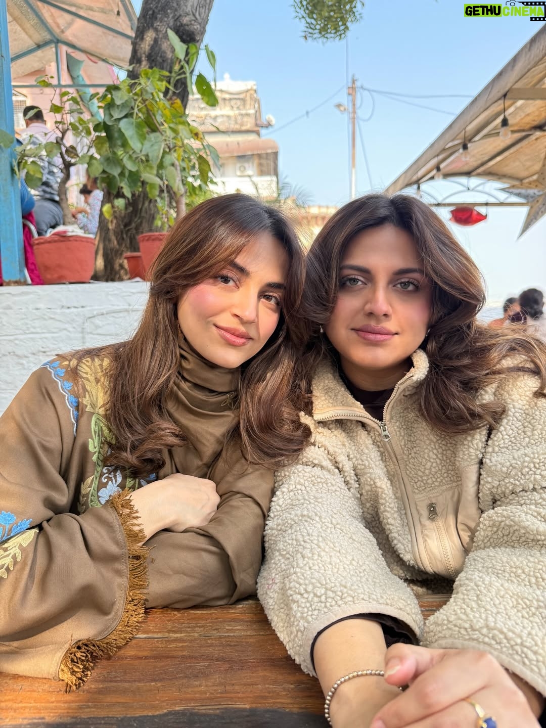 Mehak Bakshi - 33.4K Likes - every year begins here - Kashi-Banaras-Varanasi🔱🙏🏻❤️
