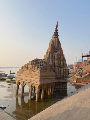 Mehak Bakshi Instagram - every year begins here - Kashi-Banaras-Varanasi🔱🙏🏻❤️