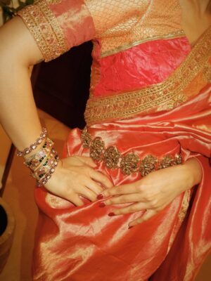 Mehak Bakshi Instagram - draped in Kanchipuram, wrapped in legacy @kanchi_vasthra 🧡
Kanchipuram sarees aren’t just pieces of fabric, they’re a legacy woven with skill, love and generations of craftsmanship.
In a world where many artisans struggle to sustain this beautiful art form, wearing Kanchipuram is a small way to keep the craft alive. Every thread tells a story of culture and support the weavers behind it. Let’s keep the tradition alive, one saree at a time 🧡✨
Ad