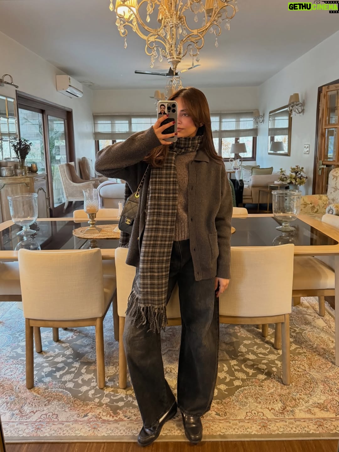 Mehak Bakshi - 4.1K Likes - me and my outfits 🥰