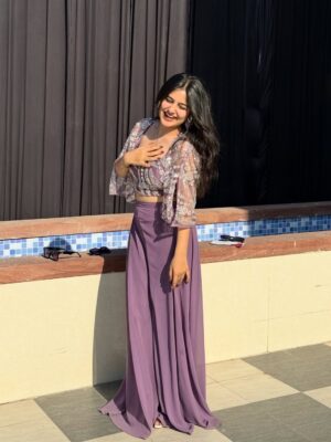 Mehak Bhagtani Instagram - 💜🪻
.
.
.
.
#trend #fyp #viral #explore #post