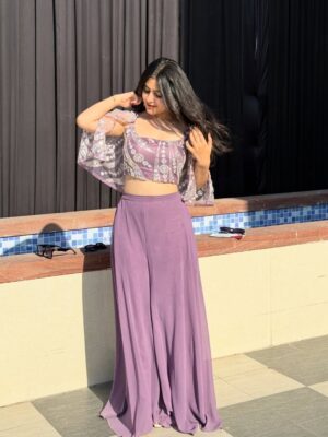 Mehak Bhagtani Instagram - 💜🪻
.
.
.
.
#trend #fyp #viral #explore #post