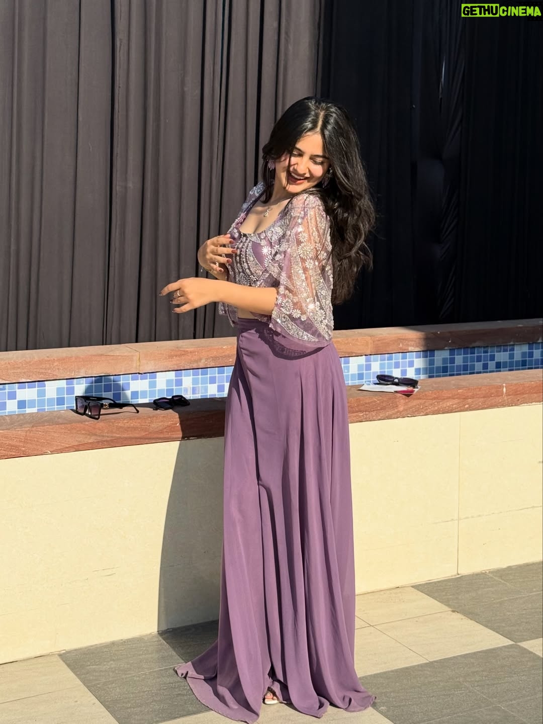 Mehak Bhagtani - 19.9K Likes - 💜🪻
.
.
.
.
#trend #fyp #viral #explore #post