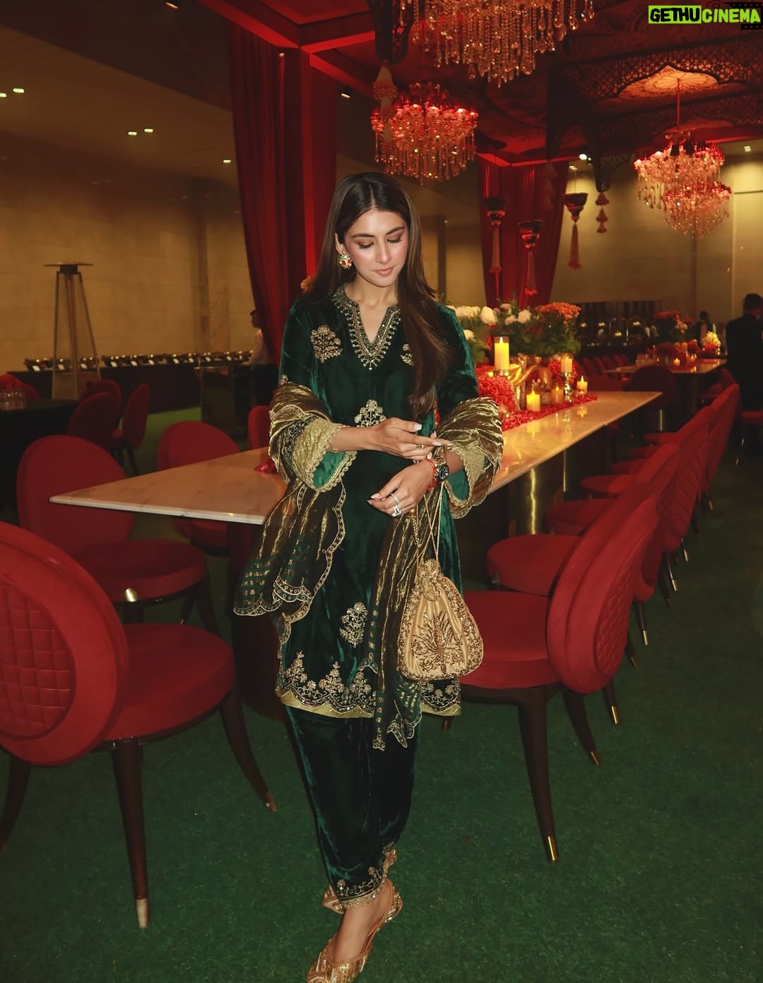 Meher Taluja - 3.1K Likes - Lohri outfit inspo💚

Wearing : @dohrindia