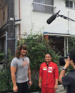 Meiko Satomura Instagram - 今日は棚橋弘至選手の引退の日。
私の引退の際にメッセージをいただき、あの時はまだまだ先のような気がしていた。
プロレス界に多大なる貢献をしていただきありがとうございました！　
週刊プロレスでの表紙、東北放送での対談も最高⤴️でした‼️
たまにこういう刺激があるからトップをとることに喜びを感じたものです。
これからの方がプロレス界でお世話になるかと思います。
今日の引退試合、精一杯応援しましょう‼️
#棚橋弘至引退　#SENJO #週刊プロレス