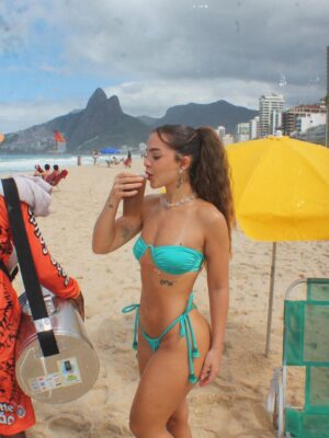 Mel Maia Instagram - vocês sabiam que eu tenho uma coleção LINDA na @borana ?
LINK NA BIO!!! 🤍