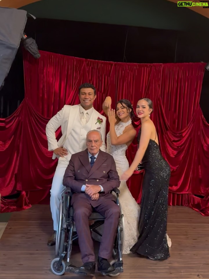 Mel Maia - 0.9 Million Likes - o caos REAL que eu amo dos bastidores. 🐅