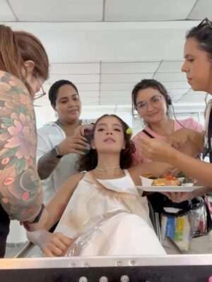 Mel Maia Instagram - o caos REAL que eu amo dos bastidores. 🐅
