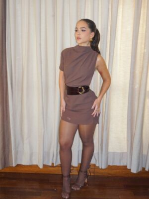 Mel Maia Instagram - pronta!!! @poddelas ❤️

styling: @franconaid
• @shopfrancesca 
beleza: @arthur.lordelo