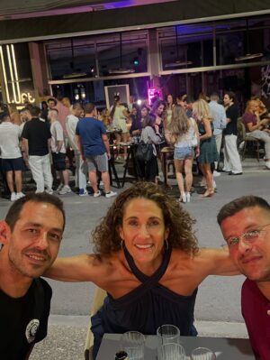 Melina Kanakaredes Instagram - Family!!!!!!! Joy! Hellas! Naousa Imathias! Wine!! Thalassa!! HOME!!!!!!! 🇬🇷💙 So beyond grateful for the blessings of culture and love of life! Ευγνώμων Και ευλογείσμένη💙🇬🇷🙏🏻 💙