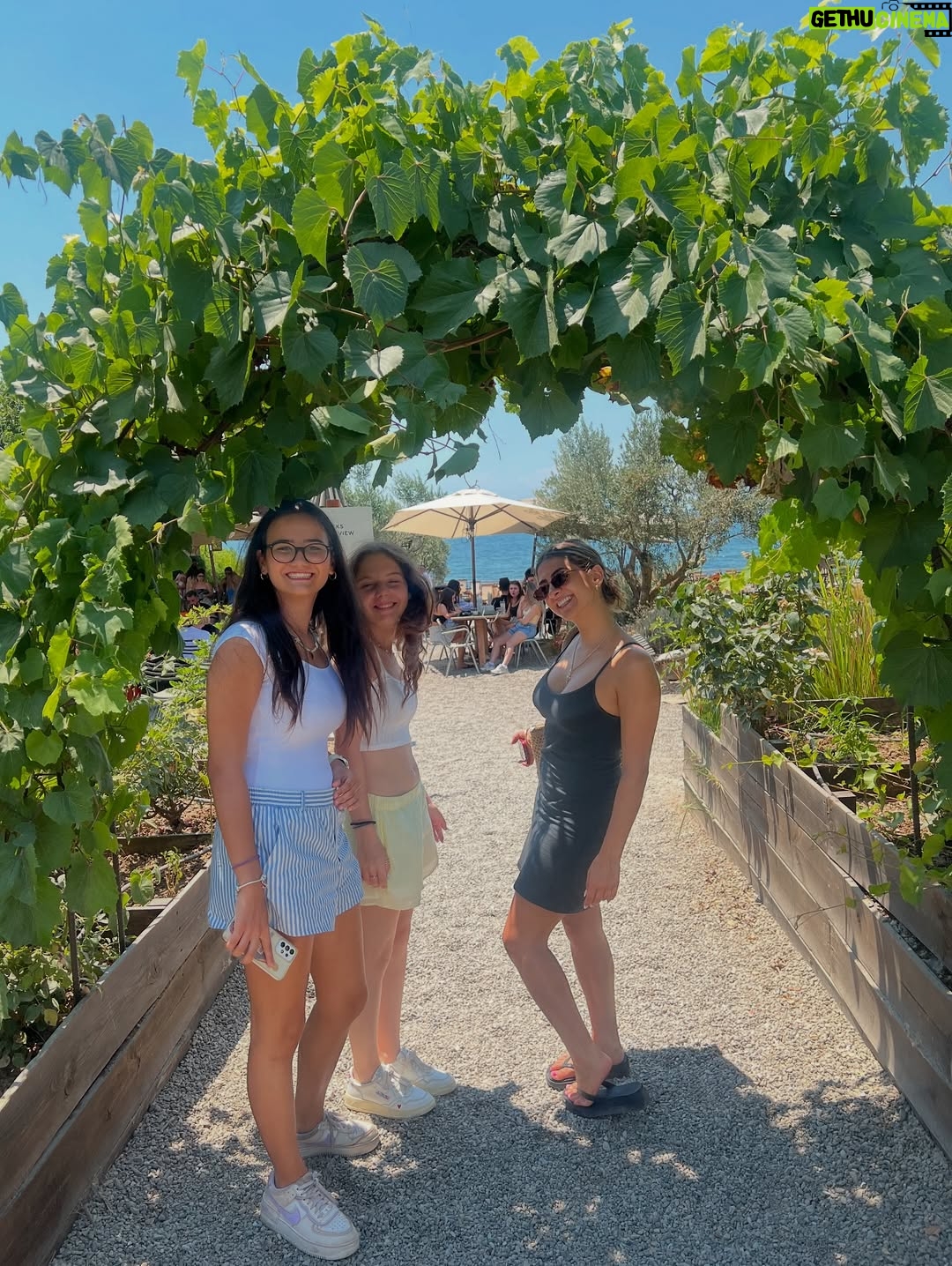 Melina Kanakaredes - 7.6K Likes - Family!!!!!!! Joy! Hellas! Naousa Imathias! Wine!! Thalassa!! HOME!!!!!!! 🇬🇷💙 So beyond grateful for the blessings of culture and love of life! Ευγνώμων Και ευλογείσμένη💙🇬🇷🙏🏻 💙