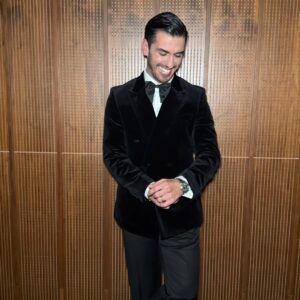 Melis Birkan Instagram - Yakışıklı ve yetenekli kocamla bir kez daha gurur duyduğum ve bana şahane anlar yaşattığı bir geceydi @gqturkiye gecesi. Ve geceye hazırlanma aşamasında çok güzel insanlar tanıdım ve hepsine kocaman teşekkür ediyorum 🙏🫶
Styling : @ilknursereff ve ben 😊
Takımım: @selfmetstudio
Makyajım: @hidayetkorkmaz_
Saçım: @akinunalofficiall
Takılarım: @hrndiamond
Ve bütün gecemizi en başından beri organize eden canım @artistanbulmenajerlik ekibi @tugceakari @basrialbayrak ve #doruk hepinize çok çok teşekkür ederim 🫶 İyi ki varsınız 🎉