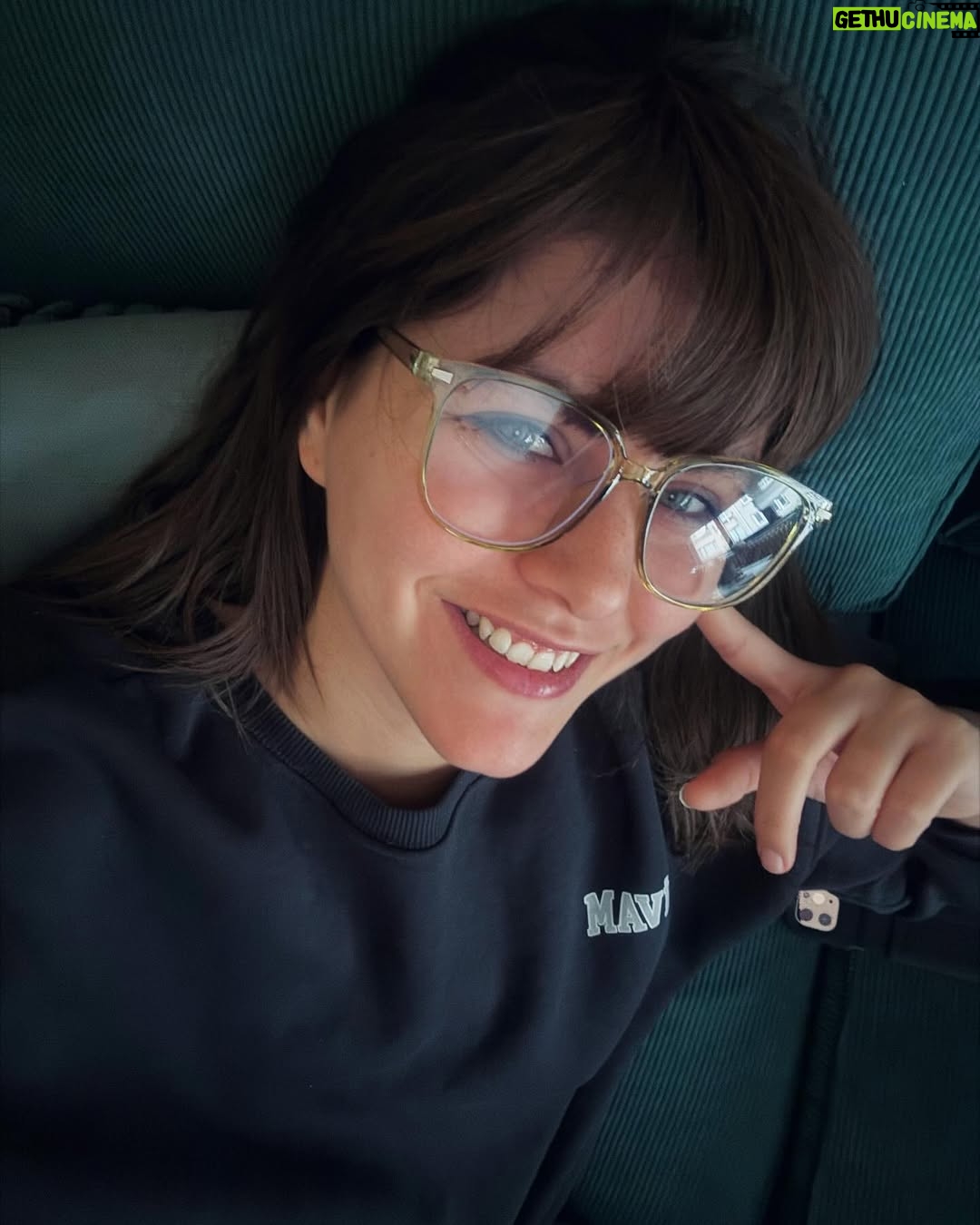 Melis Sevinç - 15.9K Likes - Deneme 👓 ✂️
(Gerçekten kestirmedim, henüz 🙃)