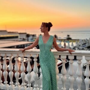 Melisa Akman Instagram - Bu elbiseyi onurlandırmak istediğim bir post. ☺️✨