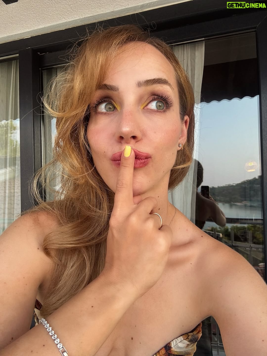 Melisa Akman - 11.3K Likes - 🐥