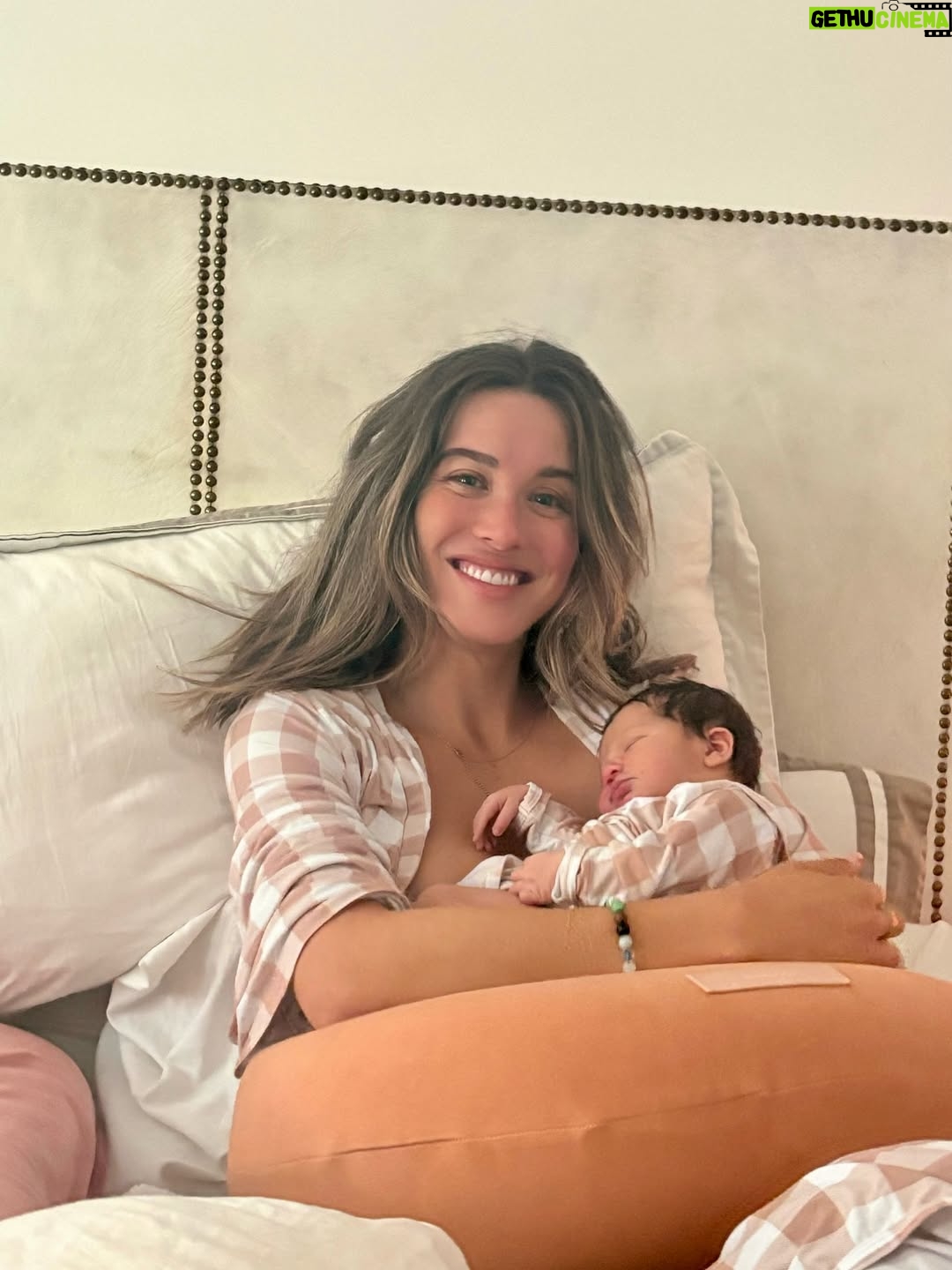 Melissa Bolona - 1.2K Likes - The last few days have been complete heaven. ‘Love’ doesn’t even feel like a strong enough word for what I feel — you’ve touched me in a way I can’t explain. I’ve been waiting for you my whole life, and somehow, these few days with you feel like a lifetime.

You came into this world near the Capricorn full moon 🌕— just like your Capricorn mama — reflecting the deep karmic bond between us. Yet you’re my sweet, sensitive Cancer baby.
Being born near this full moon — a time of illumination, culmination, and clarity — speaks to the quiet strength and wisdom your soul carries. You’re here to guide, complete, and evolve the cycles within our lineage (literally the meaning of THiS moon🧙)

It’s ironic — your name was chosen long before you picked this date to arrive, and yet your birth and your name carry the same meaning under this full moon. There are no coincidences.🔮 The greatest proof that some souls are meant to find each other exactly when they do:

✨ Marlow means driftwood — resilience. The way driftwood travels through storms and tides, shaped by the journey but never broken.
✨ Kismet means fate, destiny — a reminder that you were always meant to be here. None of this was random.

Huge shoutout to the most incredible birth team — @birthwhisperer , the amazing doctors, my sister Margaux (the ultimate GOAT and rock), and Michele, who showed up with love and support.
The energy in that room was upbeat, raw, alive — so me. It was perfect, even in the moments of self-doubt. Parts felt seamless… until that final hour, which pushed me to my edge.
A truly primal unforgettable experience.