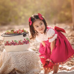 Melissa Klug Instagram - Gracias @monissimaatelier , @jennydelacruzfotografia y a @pasionporendulzar que hicieron posible esta sesión de fotos espectacular previos al cumpleaños de mi bebé 💝 Gracias por poner tanto amor, paciencia y dedicación en cada detalle !!! Lograron capturar no solo imágenes, sino la ternura, la alegría y la magia de esta etapa tan única. Gracias por regalarnos recuerdos que quedarán guardados para toda la vida …
A días de cumplir 2 añitos mi Cayetana hermosa te amo ❤️