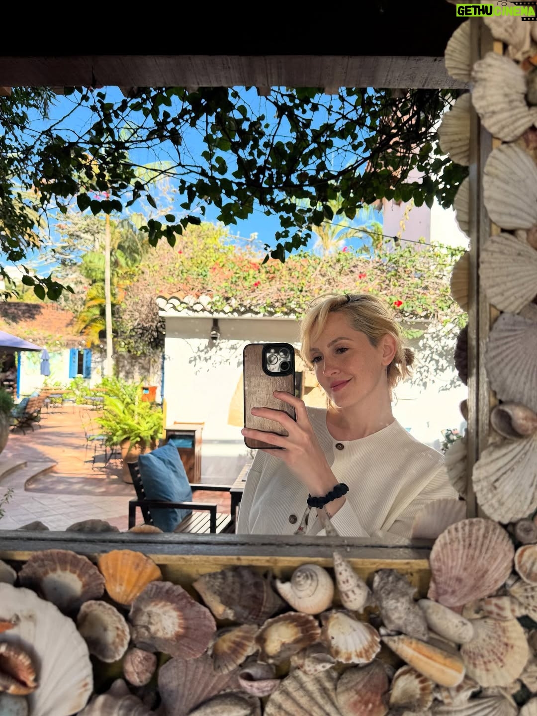 Mercedes Lambre - 97.4K Likes - Nuestro rincón en el mundo ✨🌟