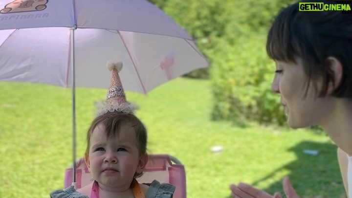 Mercedes Lambre - 65.6K Likes - Feliz primer año de vida Elisita.
Tu familia te ama con todo su corazón 💗🦋🌸💞