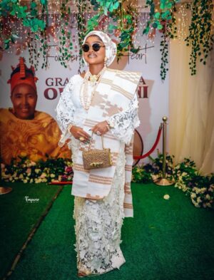 Mercy Aigbe Instagram - God used so many of you to strengthen me during this season from my supportive hubby @kazimadeoti to my caring son @olajuwon.gentry … To my amazing friends!!! Everyone!! Your love and support at this time kept me going 🙏🏻❤️
Thank you for every call, prayer, message, and presence.
I appreciate you deeply. 🤍🙏🏽
#GraceAbisolaLiveson🕊️