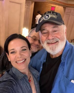 Meredith Salenger Instagram - There are no words. He was such a light. Beyond his talent in film, he advocated for the best of society. He was a true leader. This is an unimaginable loss. 💔#RobReiner
rest in peace