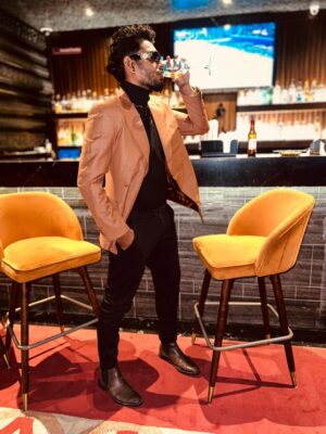 Merin Philip Instagram - Snapped some quick styling shots with @merinmaryphilip 

📸 @aj_ad__ 

#photoshoot #styling #accesories #crownplaza #nightshoot #styledbymelwyj