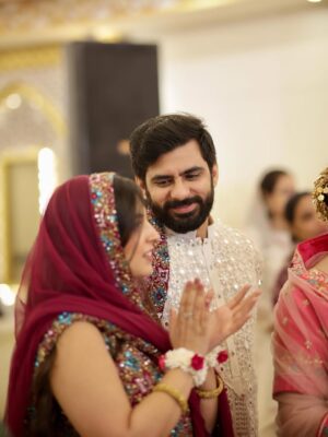 Meru Panwar Grover Instagram - Wedding season officially begins #matakichowki
Gorang’s outfit : @fashionterminalexclusive
Mua : @deekshachopra_makeovers
.
.
.
#wedding #weddingday #shaadiseason