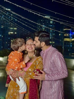 Meru Panwar Grover Instagram - Fasting for each other ♥️🥹🧿
Jewellery : @chinar_jewels
.
.
.
.
.
.
.
.
.
.
.
.
.
.
.
.
.
#merorang #karwachauthlook #karwachauthspecial #husbandwife