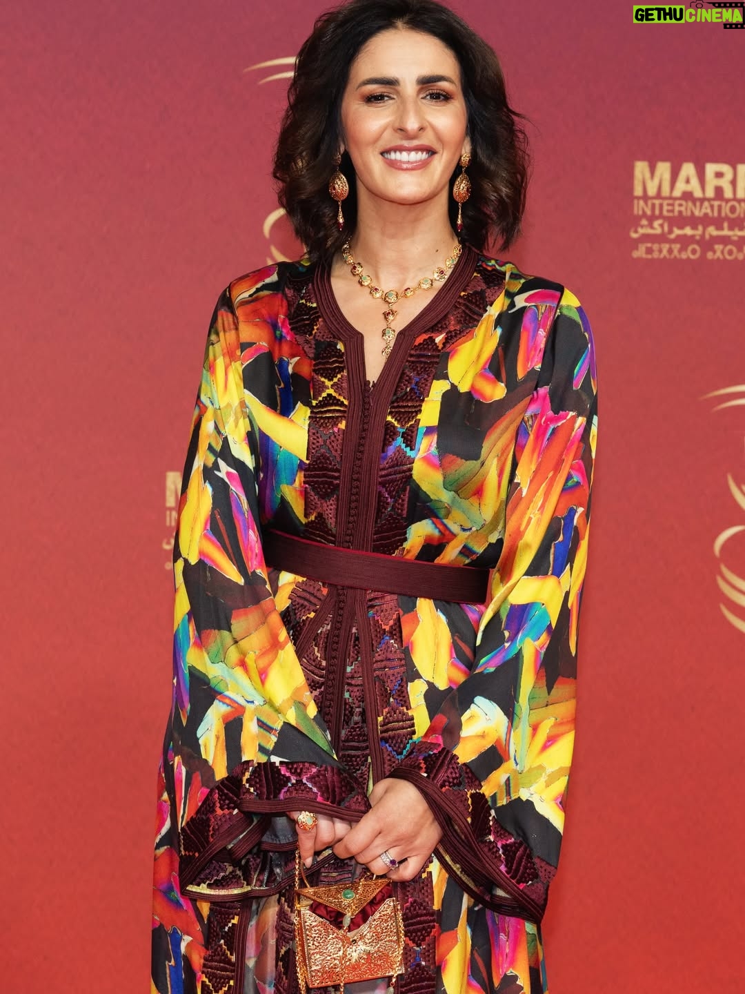 Meryem Zaïmi - 5.4K Likes - Tradition en lumière sur le tapis rouge du FIFM ✨
Une tenue pensée par une grande créatrice de haute couture marocaine ✨, sublimée par des bijoux traditionnels réalisés avec un savoir-faire précieux✨. 
Tenue : @maisonfatim 
Bijoux : @bijouya_by_firdaous 
📍 @marrakechfilmfestival 

#caftan #caftan_marocain #traditional #morocco #marrakech