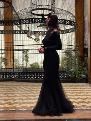 Meryem Zaïmi Instagram - “حرةٌ، لا يُرسم لها مسار.”
Une création pensée comme une extension de mon identité.
Merci aux @ateliersalidrissi pour cette robe qui me ressemble ✨
Un grand merci à @tajjoaillerie pour ces bijoux subtils et puissants ✨
Un autre grand merci à @camillepetrouvi pour le makeup et le hair styling ✨
Heureuse de vivre encore une fois la magie du FIFM
@marrakechfilmfestival ✨
#shine #love #lovemyjob #lovemylife #lovemyfans