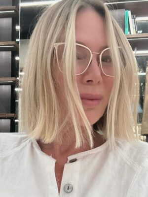 Mia Michaels Instagram - …And Just Like That… chopped it all off!!! New energy New hair:))) Thanks to  my friend and the master himself @franckhair ♥️♥️♥️ @igkhair .