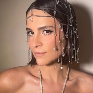 Micaela Riera Instagram - -Una año más dando el presente en el #PrixBaronB 

-Un evento más que Emm y Val me confían sus diseños de @sylvieburstin .Siempre me siento una princesa con ustedes. Las quiero!

-Esta vez se unió al equipo un emprendimiento que hace mucho 
quería incorporar @annamolly.objetos que hizo en tiempo récord el fascinator y el clatch. 
<También me presto un anillo suyo muy preciado y yo lo perdí. No saben lo mal que me siento. No quiere que se lo reembolse, así que vayan a seguirla que hace cosas hermosas.>

-Como si tuviésemos telepatía me escribió @agosrimolo.makeup y se vino desde La Plata, una vez más, para ayudarme a acomodar esta cara y pelo. La última foto es para demostrar lo que duró el make up. 👀 Sos un ser de luz, gracias.

-Y como siempre mi amiga personal @toficenturion que se supera con el estilismo cada evento que hacemos juntas. 

Son lo mas! Gracias!

Ahora quiero saber si a ustedes les gustó el look! ✨️💜

@baronbargentina 🥂🍾