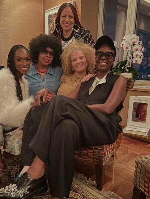Michaela Angela Davis Instagram - and we gathered together in all her names. the legendary COB meeting celebrating tenderheaded: a memoir launch 1. surrounded in supreme sisterhood @glowmaven @lorrainewestjewelry @nikolehannahjones @mickalenethomas 2. Still growing in her light @iamsusanltaylor 3. All and always for @glittergrowsinbrooklyn 4. we saw his song #ashabandele looking @gordonchambers (sang) 5. The Essence of home 6. and the hot golden comb got herself an upgrade.