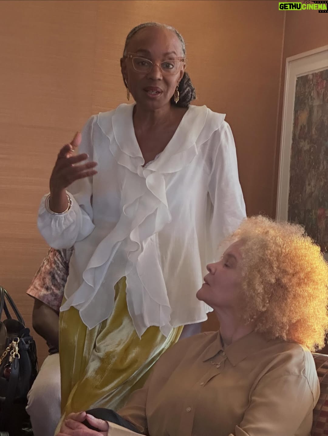 Michaela Angela Davis - 1.1K Likes - and we gathered together in all her names. the legendary COB meeting celebrating tenderheaded: a memoir launch 1. surrounded in supreme sisterhood @glowmaven @lorrainewestjewelry @nikolehannahjones @mickalenethomas 2. Still growing in her light @iamsusanltaylor 3. All and always for @glittergrowsinbrooklyn 4. we saw his song #ashabandele looking @gordonchambers (sang) 5. The Essence of home 6. and the hot golden comb got herself an upgrade.
