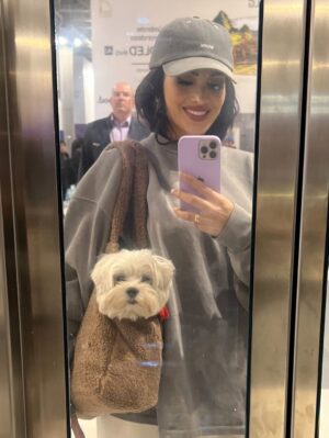 Micheille Soifer Instagram - Encontré estas fotos aquí guardadas que nunca compartí ! ♥️✨ con personas hermosas ! 💕 seguiré compartiendo más porque tengo miles….
