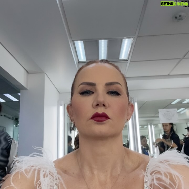 Michelle Vieth - 2.6K Likes - Ninon Sevilla .. La Vid a color, siempre es mejor.. XEW celebramos 95 años GRACIAS ✨🙏🏻✨Los invitamos a ser parte de esta FAMILIA!! Todos los días Lunes a Viernes @quebuenahora  7:00pm solo por @canalunicable 📺 SWIPE 🔛!!