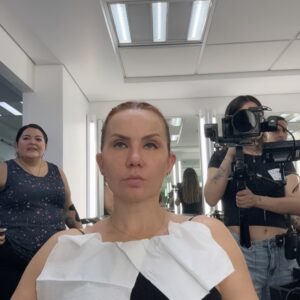 Michelle Vieth Instagram - Ninon Sevilla .. La Vid a color, siempre es mejor.. XEW celebramos 95 años GRACIAS ✨🙏🏻✨Los invitamos a ser parte de esta FAMILIA!! Todos los días Lunes a Viernes @quebuenahora  7:00pm solo por @canalunicable 📺 SWIPE 🔛!!