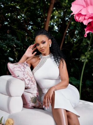 Mihlali Ndamase Instagram - ... but the most beautiful things in life are not just things, they're people and places 💞🌸🤍

Precious moments that never made it. My birthday brunch was everything and more @bebeautifulafrica thank you! 🥹

Hair: @bebeautifulafrica 
Dress: @treasurydesigns 

#bebeautiful #bebeautifulhair #bebeautifulsummer