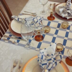 Mika Kleinschmidt Instagram - Happy Thanksgiving from our family to yours. 🦃 🙌 🎶
Our friends at @littlecocalico helped us set the mode by setting the table. 🙏
#HappyThanksgiving #Grateful
