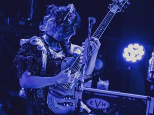 Miku Kobato Instagram - 振り返り投稿🕊memory
🇯🇵BAND-MAID TOUR 2025🕊️
2025 6.20 & 6.21 OSAKA  GORILLA HALL
2025 6.28 SENDAI GIGS

Final Round 全日Soldout 嬉しいっぽ〜🕊
初めてのGORILLA HALLに
Soldoutで帰って来れたGIGS。
皆様の御帰宅のおかげですっぽ！！！
最高な夜を沢山ありがとっぽ！

昨日から始まったSecond Round！
このあとも頑張るっぽー！！！！

#bandmaid #memory #tour