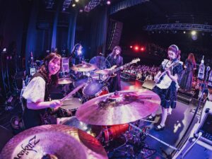 Miku Kobato Instagram - 振り返り投稿🕊memory
🇯🇵BAND-MAID TOUR 2025🕊️
2025 6.20 & 6.21 OSAKA  GORILLA HALL
2025 6.28 SENDAI GIGS

Final Round 全日Soldout 嬉しいっぽ〜🕊
初めてのGORILLA HALLに
Soldoutで帰って来れたGIGS。
皆様の御帰宅のおかげですっぽ！！！
最高な夜を沢山ありがとっぽ！

昨日から始まったSecond Round！
このあとも頑張るっぽー！！！！

#bandmaid #memory #tour