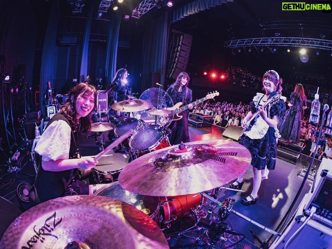 Miku Kobato - 7.4K Likes - 振り返り投稿🕊memory
🇯🇵BAND-MAID TOUR 2025🕊️
2025 6.20 & 6.21 OSAKA  GORILLA HALL
2025 6.28 SENDAI GIGS

Final Round 全日Soldout 嬉しいっぽ〜🕊
初めてのGORILLA HALLに
Soldoutで帰って来れたGIGS。
皆様の御帰宅のおかげですっぽ！！！
最高な夜を沢山ありがとっぽ！

昨日から始まったSecond Round！
このあとも頑張るっぽー！！！！

#bandmaid #memory #tour