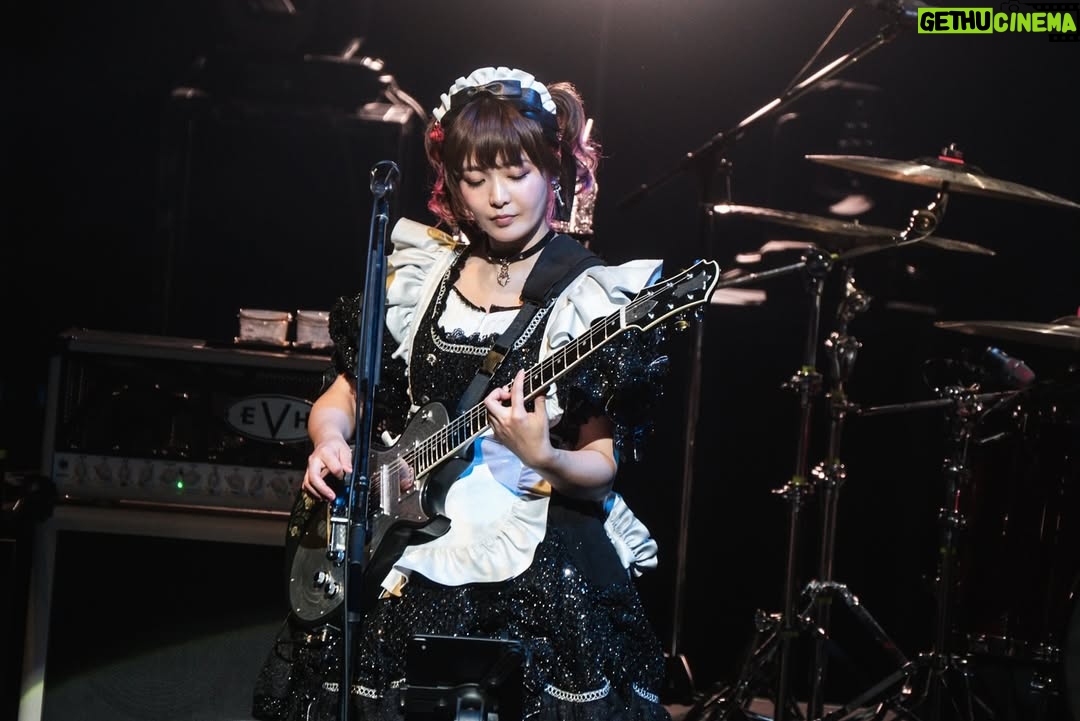 Miku Kobato - 8.1K Likes - 🇯🇵BAND-MAID TOUR 2025🕊️
2025.5.10 LINE CUBE SHIBUYA

ツアーがはじまりましたっぽ。
初日から最高に激しいお給仕でしたっぽ
会場いっぱいのご主人様お嬢様と
素敵なメイドの日をすごせましたっぽ🕊
Sold out感謝ですっぽ。

#bandmaid #tour #メイドの日
#memory #ツアー #ロックレディ