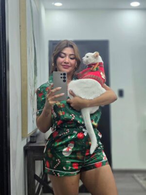 Milagros Flores Instagram - Feliz navidad 🥰🎄cprospero año y feliz.... ✨️🎇