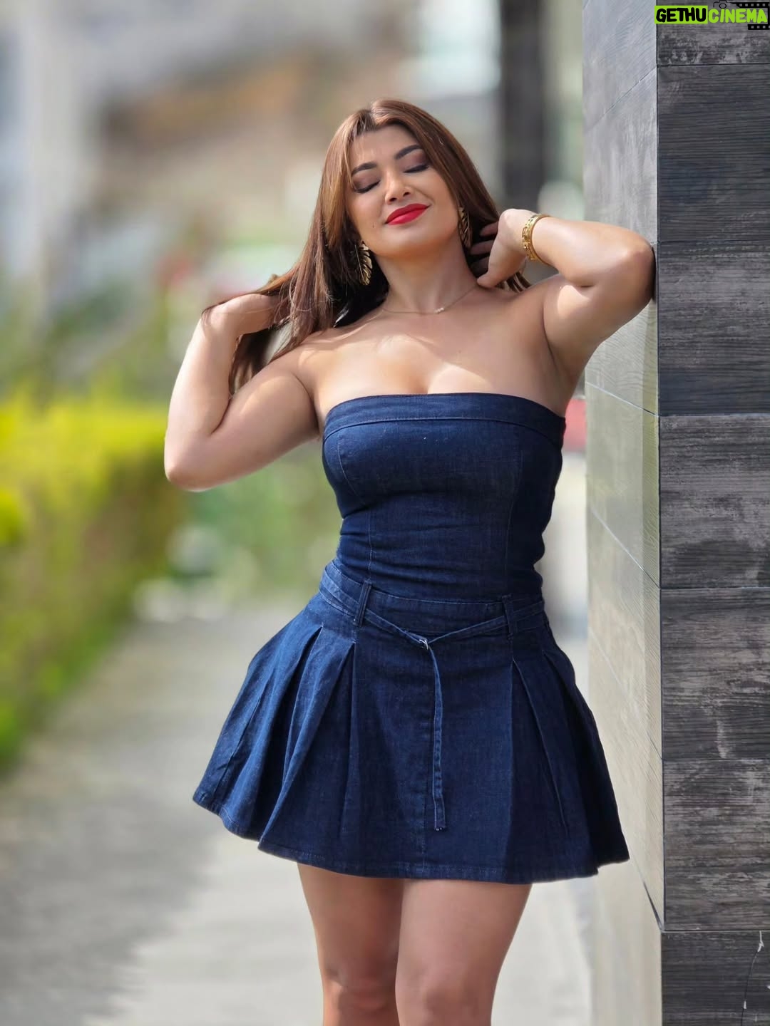 Milagros Flores - 32.3K Likes - Mañana sera bonito ☺️❤️‍🩹
.
.
.
.
Outfit @tiendashadasa
#milagroflores ##milyflow #catracha🇭🇳