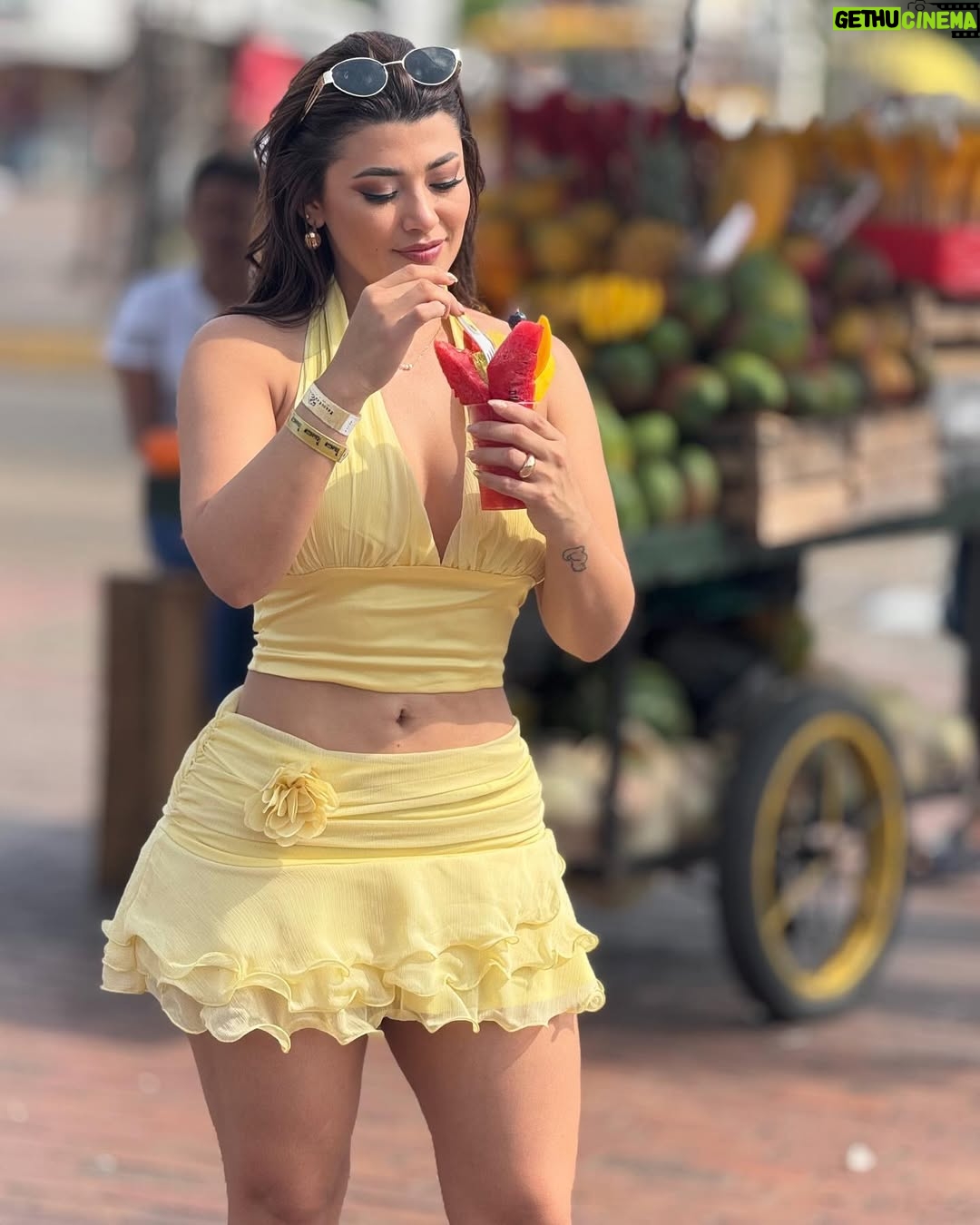 Milagros Flores - 34.1K Likes - De paseo por Cartagena 🇨🇴✨
Feliz domingo gente bella 😘